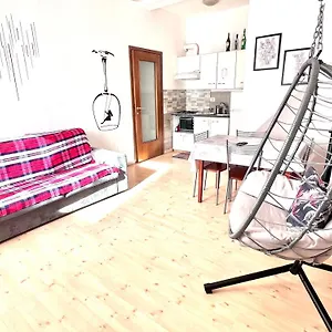 Mia House Daire